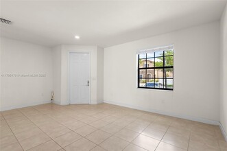 9314 W 33rd Ln in Hialeah, FL - Building Photo - Building Photo