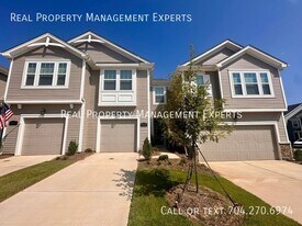 4408 Iron Oak Ln in Charlotte, NC - Building Photo