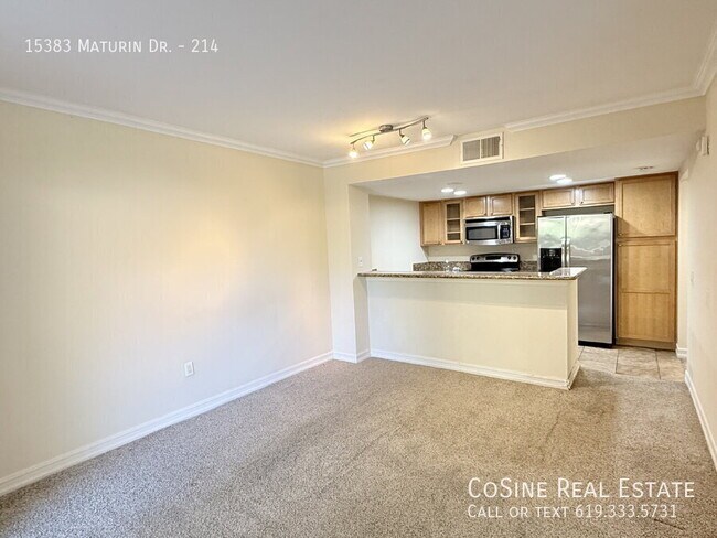 15383 Maturin Dr in San Diego, CA - Building Photo - Building Photo