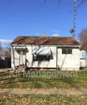 536 W Poinsetta Ave in Toledo, OH - Building Photo