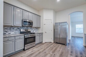 740 Dark Horse Ln in Buda, TX - Building Photo - Building Photo