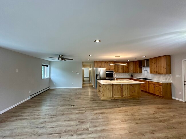 8825 Runamuck Pl, Unit B