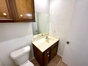 6108 37th St in Lubbock, TX - Building Photo - Building Photo