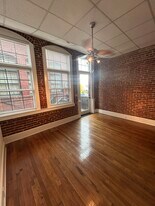 169 E Main St, Unit A in Spartanburg, SC - Building Photo