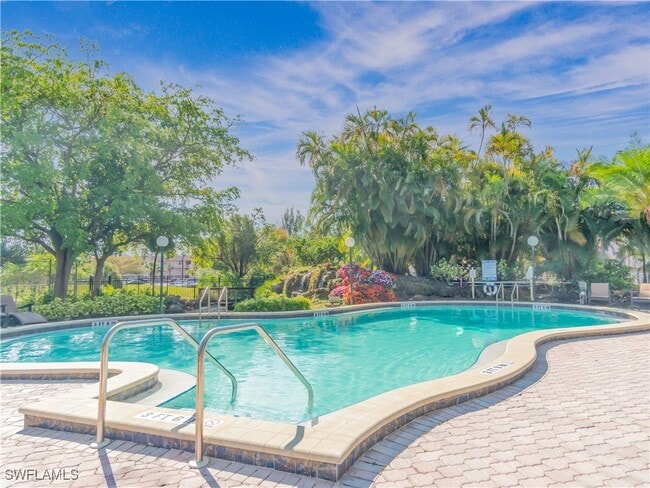 property at 499 Forest Lakes Blvd