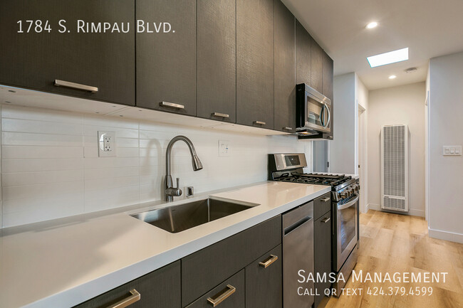 1784 S Rimpau Blvd in Los Angeles, CA - Building Photo - Building Photo