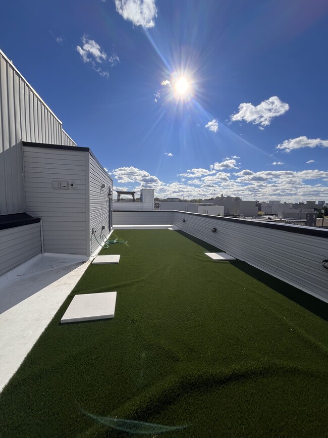 2635 Livingston St, Unit 2 in Philadelphia, PA - Building Photo - Building Photo