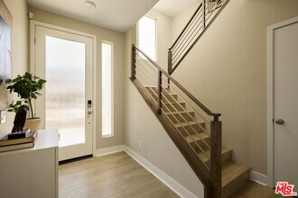 6899 Pollard St in Los Angeles, CA - Foto de edificio - Building Photo