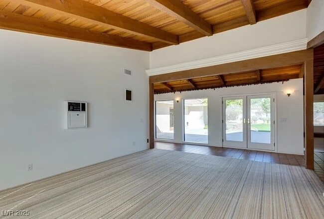 7040 Bailey Cir in Las Vegas, NV - Building Photo - Building Photo