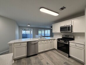 7013 Hewers Dr in Austin, TX - Building Photo - Building Photo