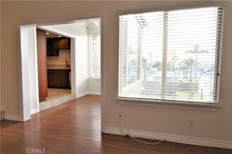 16943 Bluewater Ln, Unit 56 in Huntington Beach, CA - Foto de edificio - Building Photo