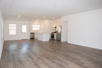 203 Donnington Dr in Hutto, TX - Building Photo - Building Photo