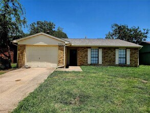 5221 Kisor Dr in The Colony, TX - Building Photo - Building Photo
