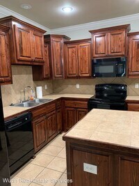 3937 Cypress Hall Dr photo'