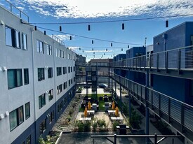 1919 Market Street in Oakland, CA - Building Photo