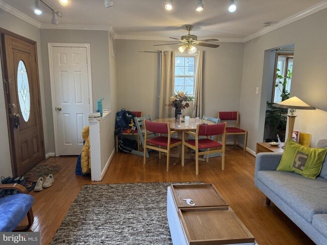 308 Clagett Dr in Rockville, MD - Building Photo - Building Photo