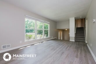 5830 Deerfield Trail in College Park, GA - Building Photo - Building Photo