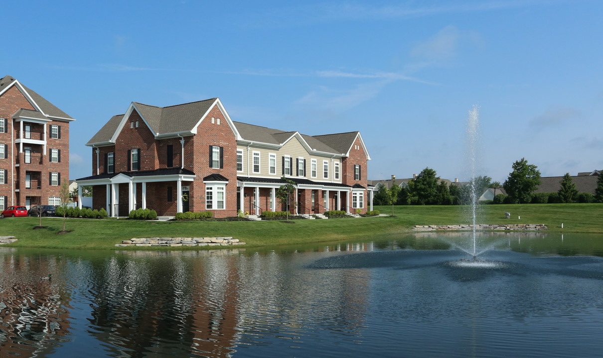 Strathmoor in Dublin, OH - Building Photo