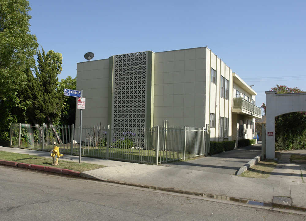 5462 Barton Ave in Los Angeles, CA - Building Photo