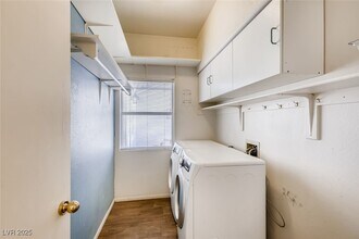 1129 Galangate Ave in Henderson, NV - Building Photo - Building Photo