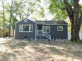 482 Hyde Dr NE in Marietta, GA - Building Photo