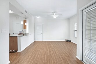 Cypress Creek at Joshua Station Apartment Homes in Joshua, TX - Building Photo - Building Photo