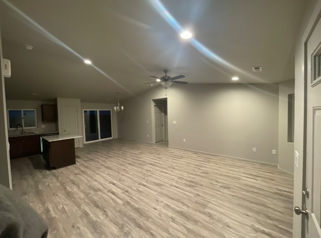 815 E Mt Baker St in Othello, WA - Building Photo - Building Photo