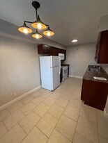 1800 Knox St in Lincoln, NE - Building Photo