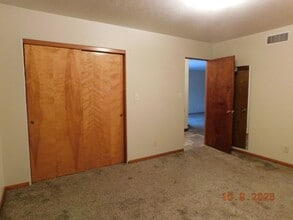 1720 Short St in North Platte, NE - Foto de edificio - Building Photo