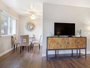 Casa Santa Clara in Santa Clara, CA - Building Photo - Building Photo