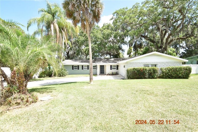 3606 River Grove Dr in Tampa, FL - Building Photo - Building Photo