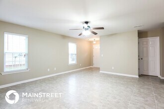 5754 Misty Hill Cir in Clemmons, NC - Foto de edificio - Building Photo