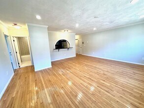 26 Willis St in Framingham, MA - Building Photo - Building Photo