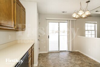 11824 Shannon Pointe Rd in Indianapolis, IN - Foto de edificio - Building Photo