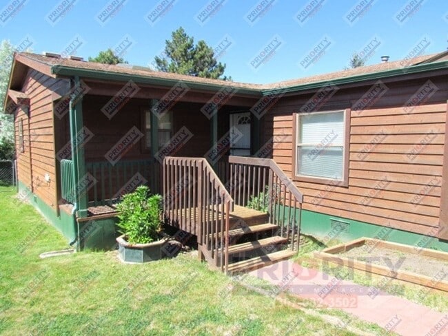 property at 704 Kiowa Ave