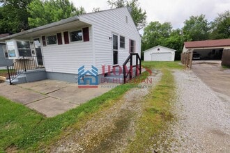 1833 Lodge Ave in Evansville, IN - Building Photo - Building Photo