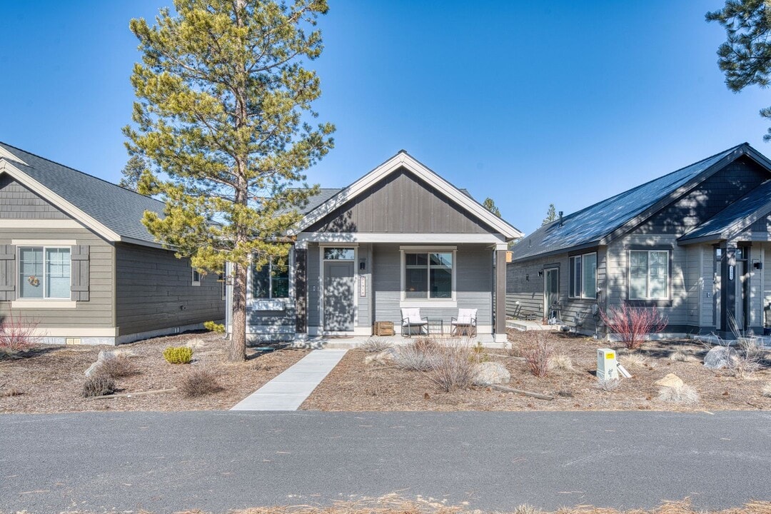 51918 Lumberman Ln in La Pine, OR - Building Photo