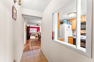 4746 Azalea Dr, Unit 105C in New Port Richey, FL - Building Photo - Building Photo