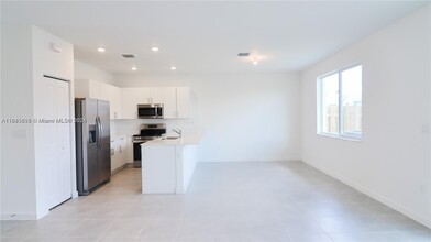 1475 SE 7th Ter, Unit 1475 in Homestead, FL - Building Photo - Building Photo