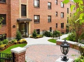 44 Harvard Ave in Brookline, MA - Building Photo