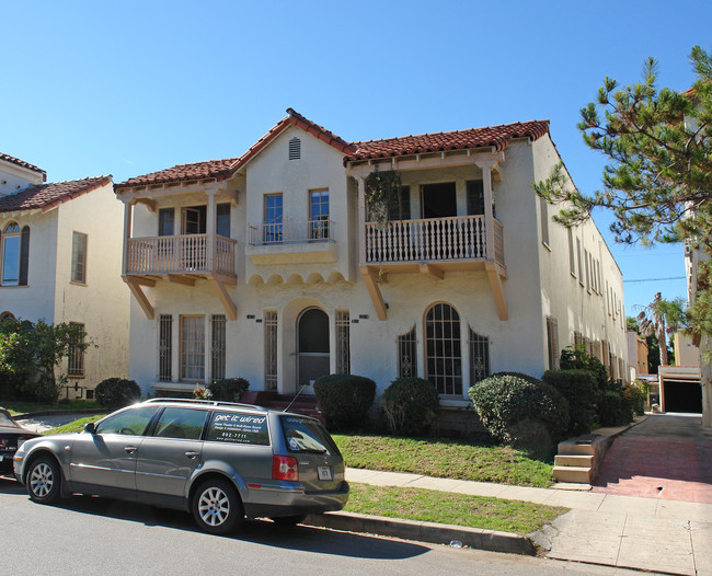 357 N Gardner St in Los Angeles, CA - Building Photo - Building Photo