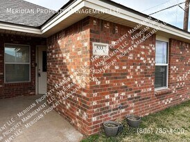 533 N Clinton Ave in Lubbock, TX - Building Photo