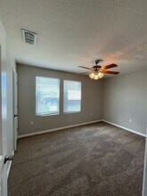 317 Fern Ct in Poinciana, FL - Building Photo - Building Photo