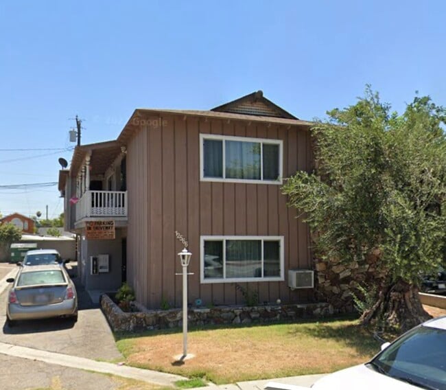 12566 Brookshire Ave Apartments and Nearby Downey Apartments For Rent