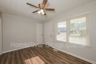 51 Carver Rd in Mcdonough, GA - Building Photo - Building Photo