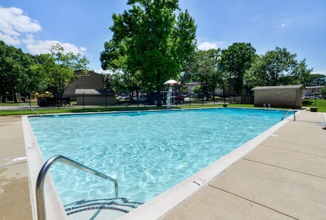 10808 N 16th Ave, Unit 2