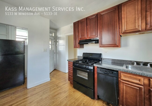 5133 W Windsor Ave-Unit -5133-3E in Chicago, IL - Building Photo - Building Photo