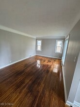 1305 Plainfield Rd in South Euclid, OH - Building Photo - Building Photo