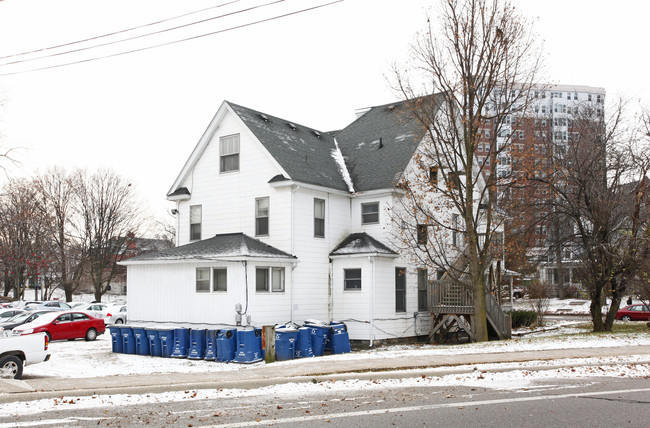 Orchard House in Ann Arbor, MI - Foto de edificio - Building Photo