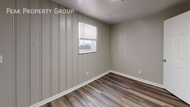 70 W 8th Ave in Columbus, OH - Building Photo - Building Photo